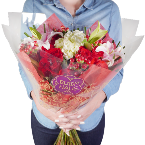 Sunshine Bouquet Bloom Haus™ Lovely Rose Red - Red